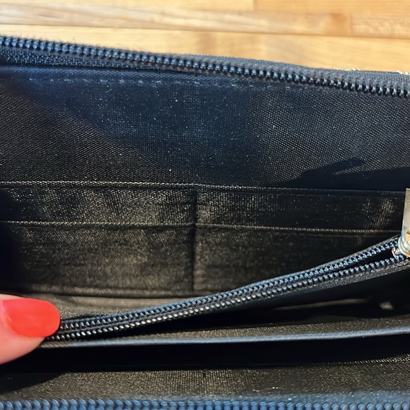 Embroidered Wallet - Picture 5 of 7